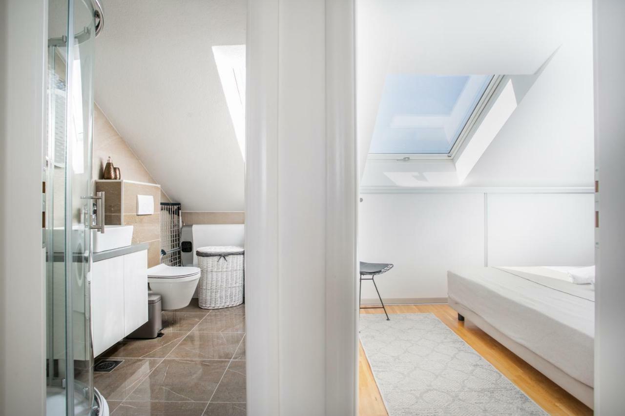 Luxury Penthouse Queen Apartment Split Exterior photo